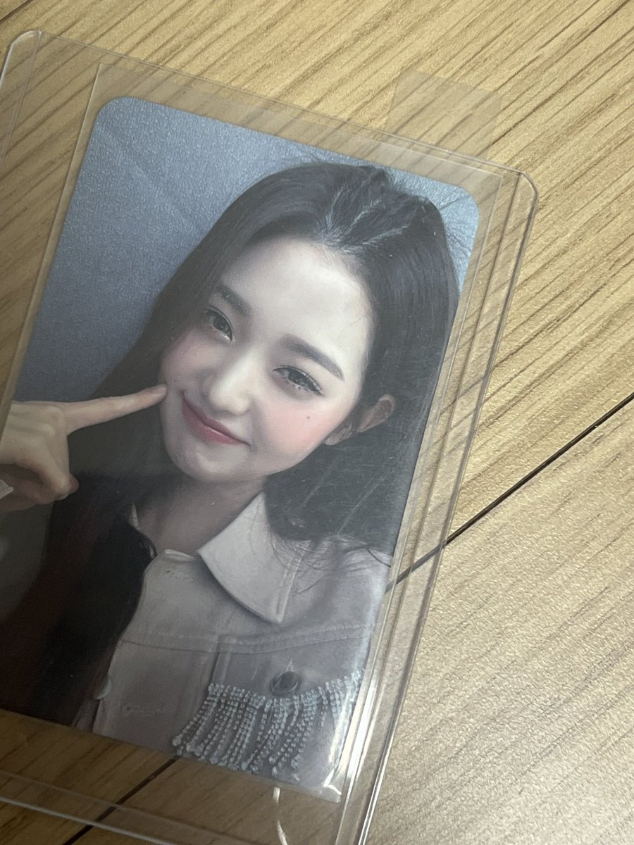 yus__0's tweet photo. 혹시 짭일까요? https://t.co/oiQQMbQ94l