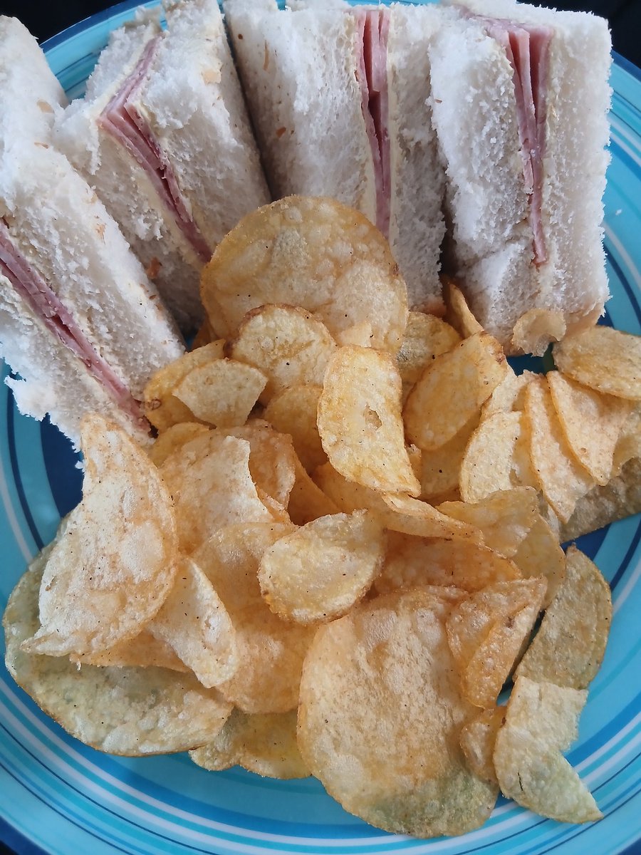 Anthony Day tweet media