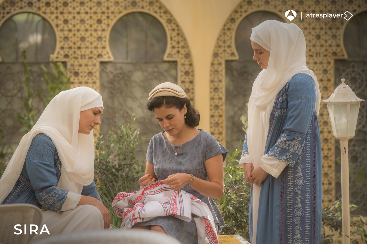 🪡<a href="/antena3com/">Antena 3</a> lanza las primeras imágenes de ‘Sira’, su nueva serie para el Prime Time, con Adriana Ugarte como protagonista

Llega la esperada continuación de <a href="/A3EntreCosturas/">TiempoEntreCosturas</a>,  uno de los mayores éxitos de la ficción española de los últimos años 👏👏

🔗: