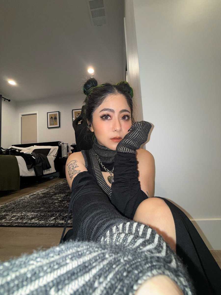 R҉A҉L҉I҉E҉N҉I҉N҉J҉A҉ tweet media