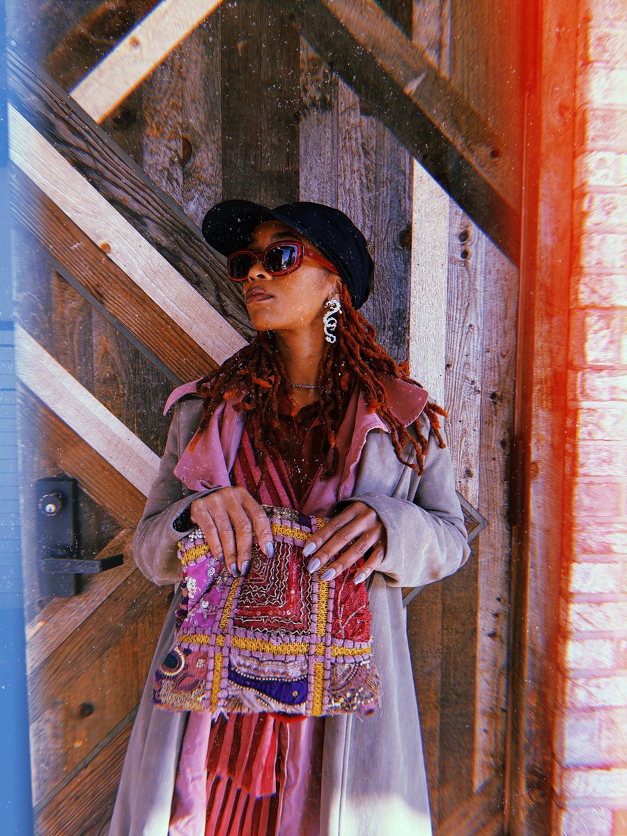 RebelSpice's tweet photo. Renaissance Rebel ✨ https://t.co/CCbMac5Jw4