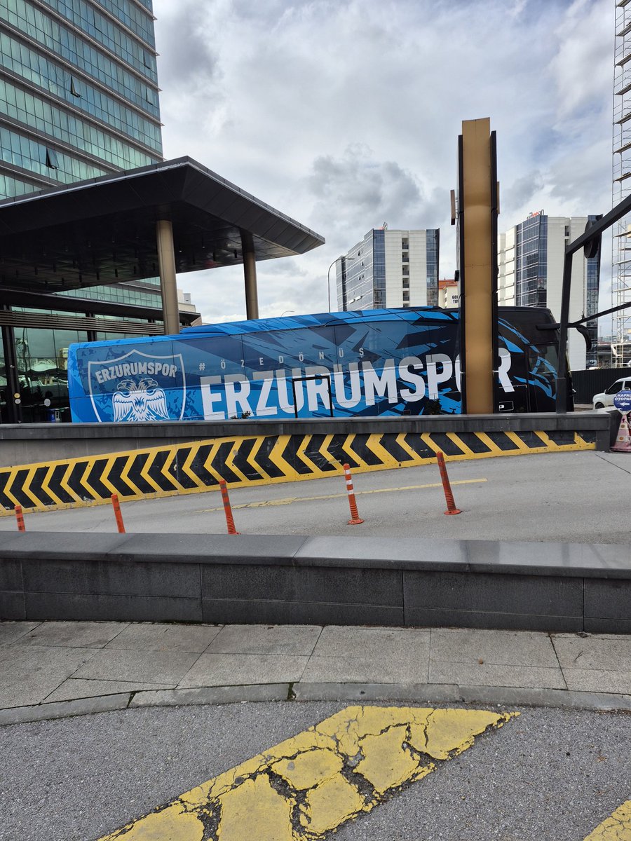 Herkees gider biz kalırızz