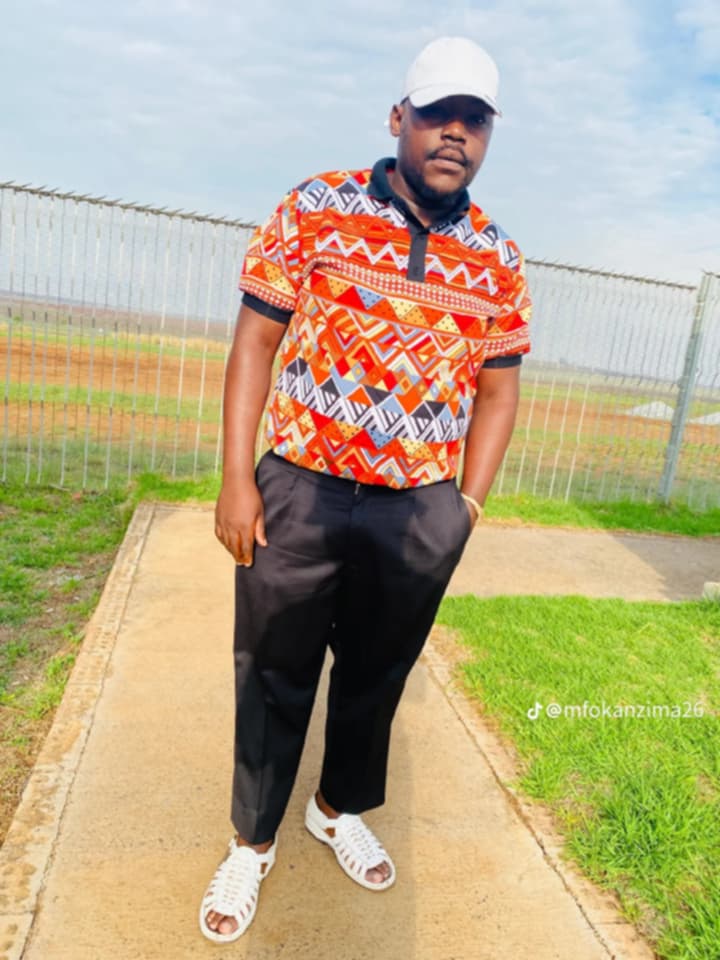 MISSING PERSON: Thobani Mazibuko (Sigasa).
He was last seen on 9 February 2026 while visiting the Department of Labour in Standerton, Mpumalanga province.
If you have seen him, please contact: 073 218 5266 or 067 160 7276