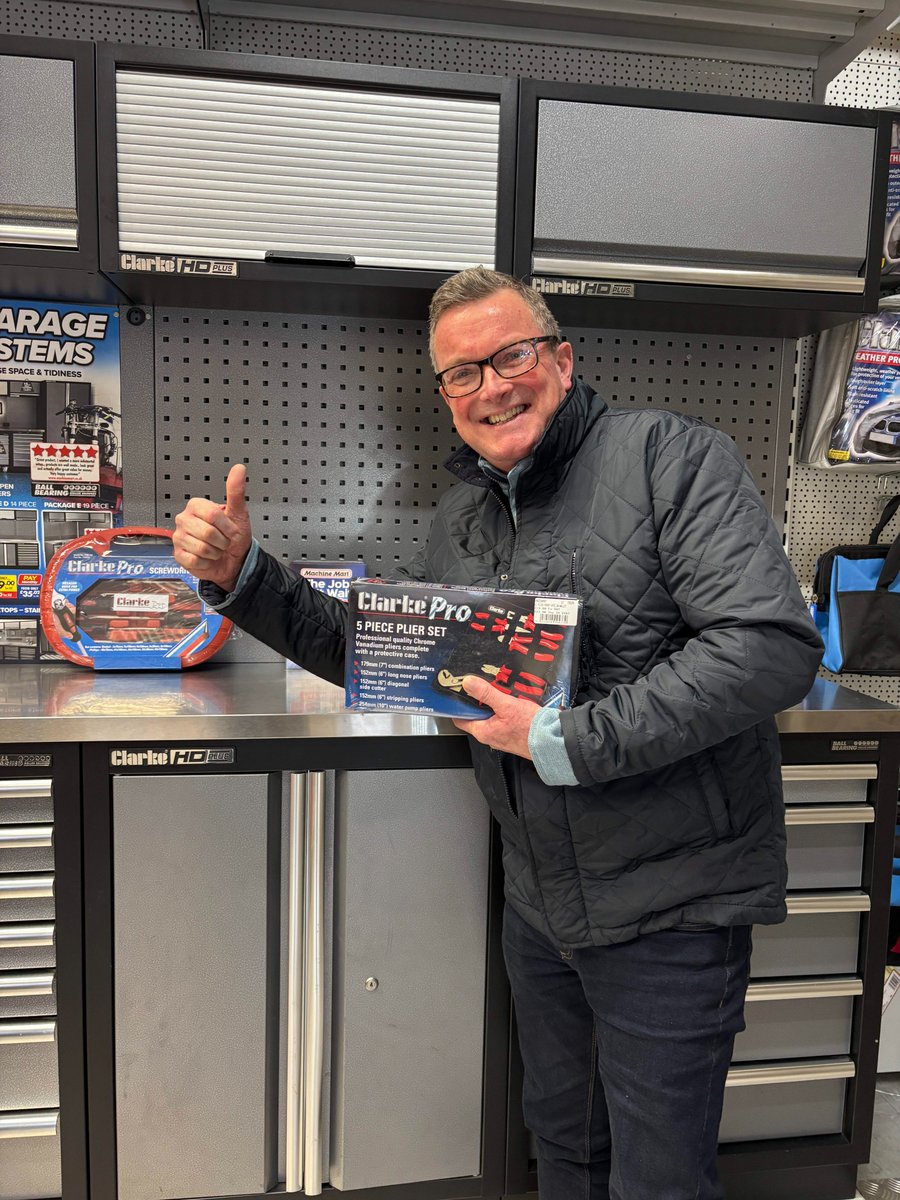 Machine Mart tweet media