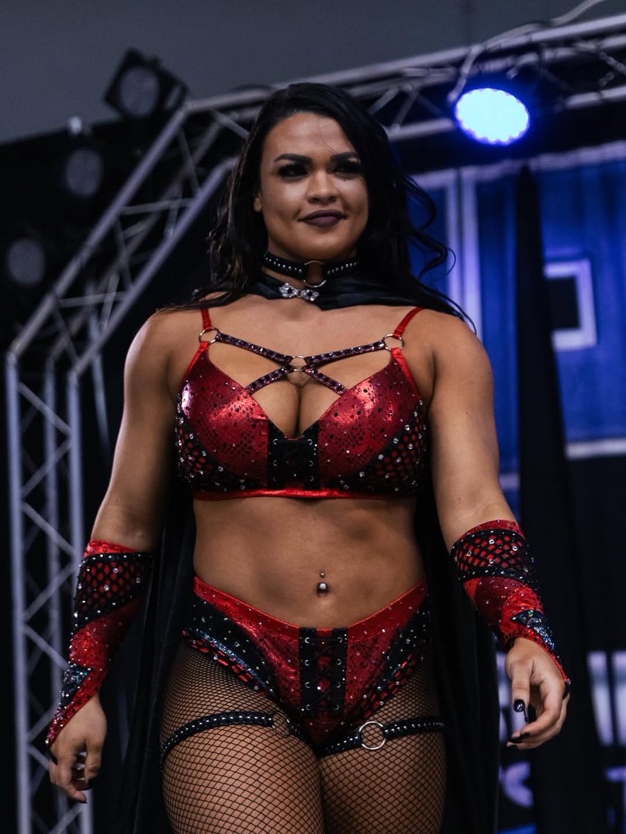 SoundOff316's tweet photo. @MrStoneWWE @WWEID @WWERecruit @WWENXT Not really worried about future tryouts.
You have one in the building now!!! @nikkiblackheart
This is HER!! #NikkiBlackheart #SignHer https://t.co/5ZYE4oi3Za