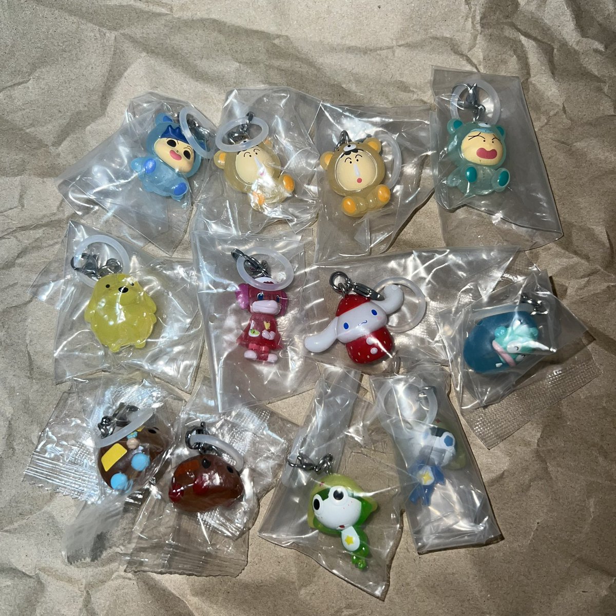 _423912's tweet photo. めじるしアクセサリー 交換 ガチャガチャ ガシャポン クレヨンしんちゃん モルカー たまごっち ケロロ軍曹 ハンギョドン シナモロール グーチョコランタン 

【求】 画像1枚目

【譲】 画像2枚目

郵送での取引希望
異種、纏めて、1:1 なんでも可能です。
リプかdmにてご連絡お待ちしております！ https://t.co/3hhiX7yp22