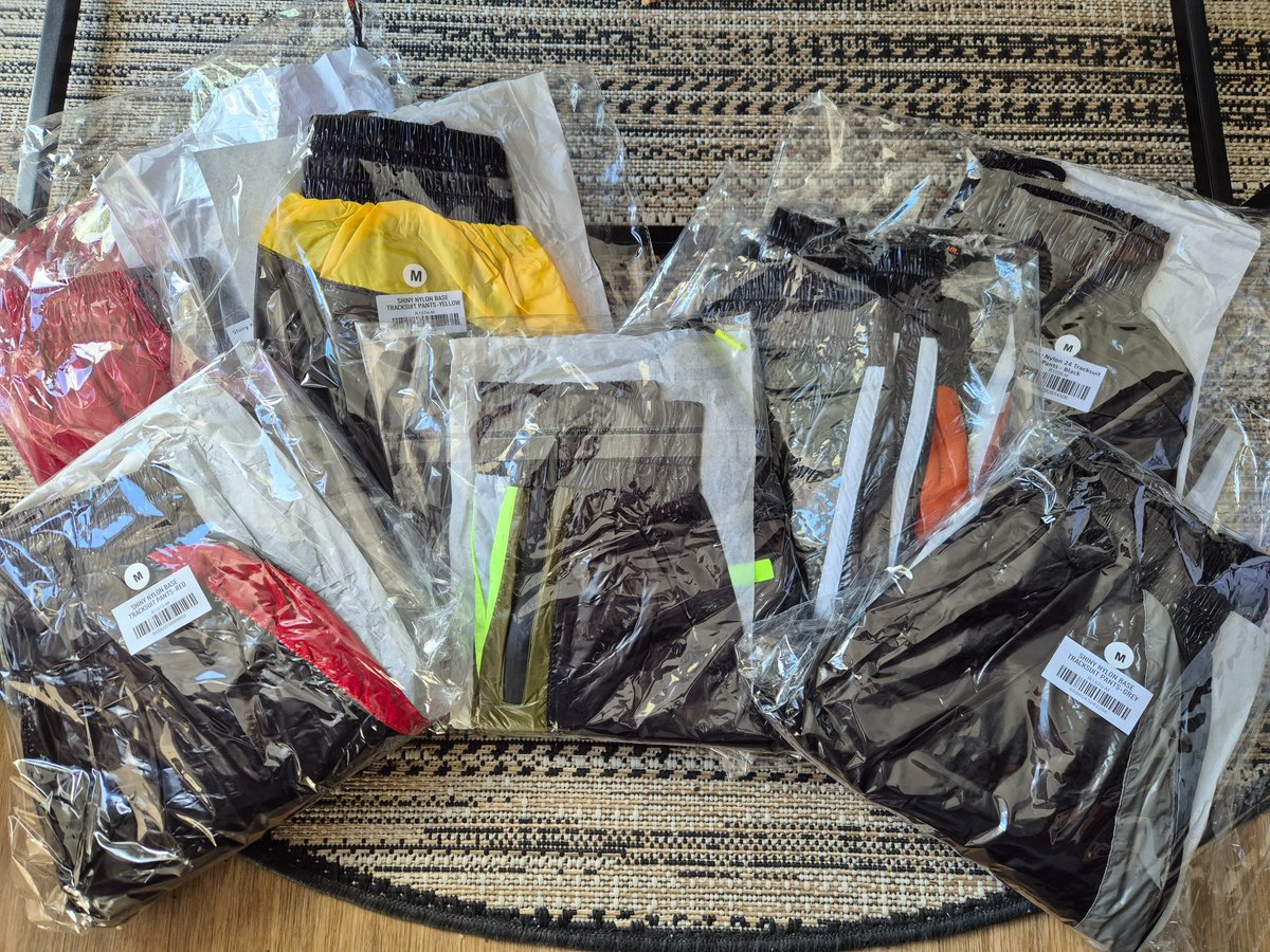 Nouvelle collection <a href="/MrRiegillio/">MR. Riegillio</a>  🖤

Des lignes qui dessinent le pouvoir.
Des matières qui captent la lumière. ✨
Ce n’est pas une tenue.
C’est une présence.

Disponible en boutique dès maintenant. 🔥
#Riegillio #FetishWear #Lingerie #nylonfetısh #fetish #kiffeur