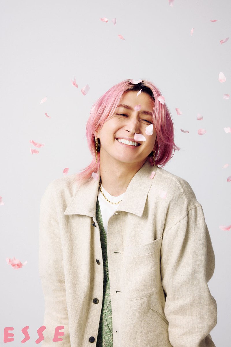 ꫛꫀꪝ✧‧˚ #ESSE 4月号の表紙&インタビューにご出演いただく #佐久間