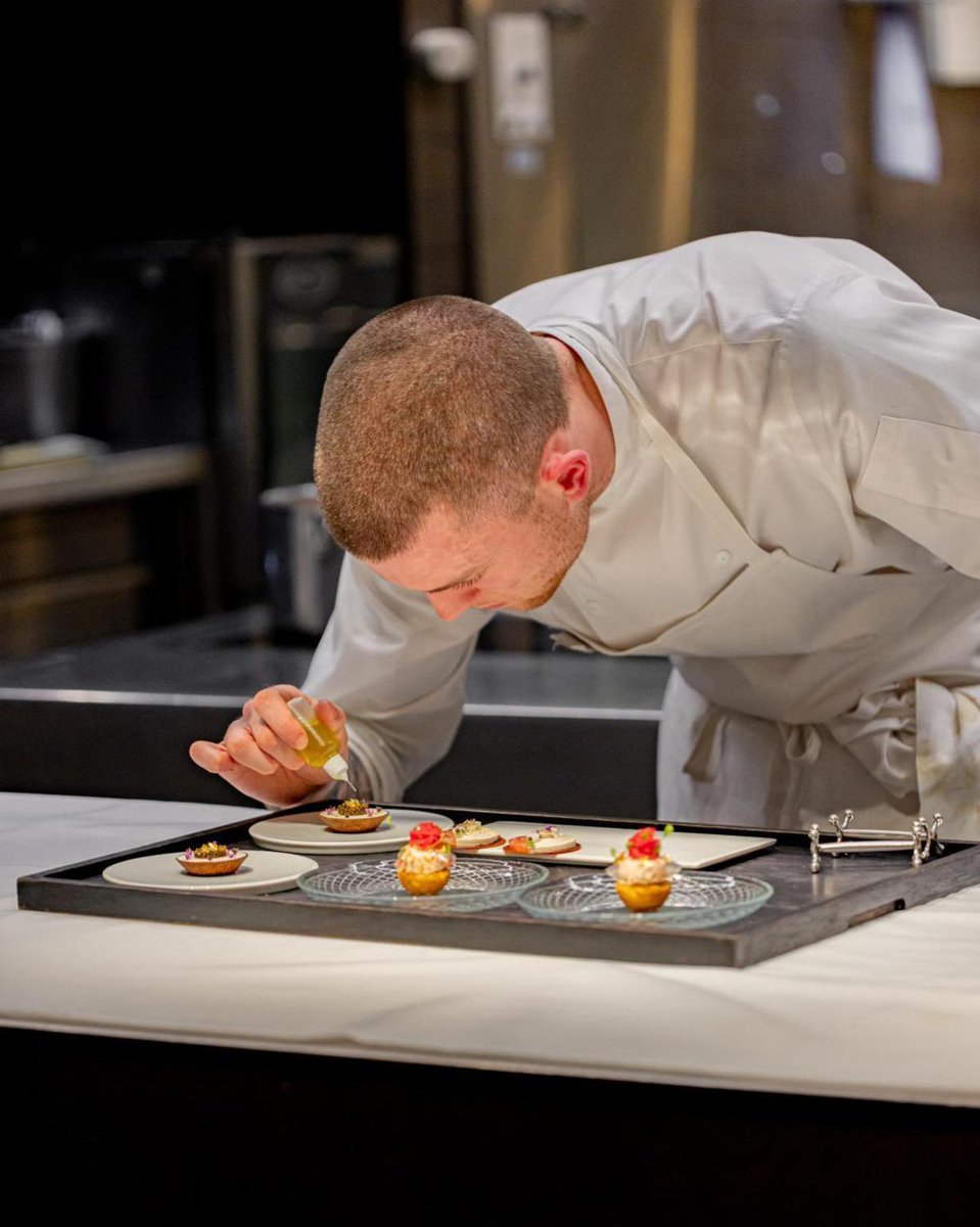 Standard Going Out tweet media