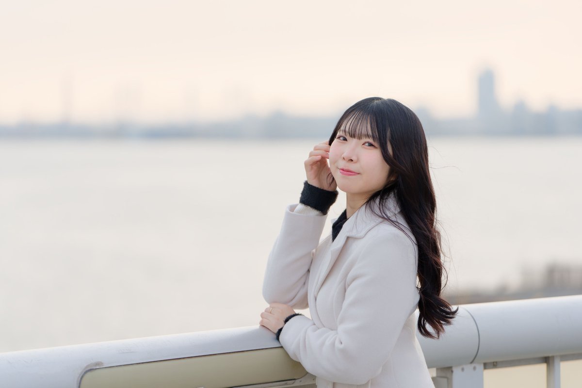 2026/2/14
RARE撮影会　名古屋港夜撮
model:華純るいさん

潮風⛴️

#RARE撮影会 #華純るい #ポートレート #portrait