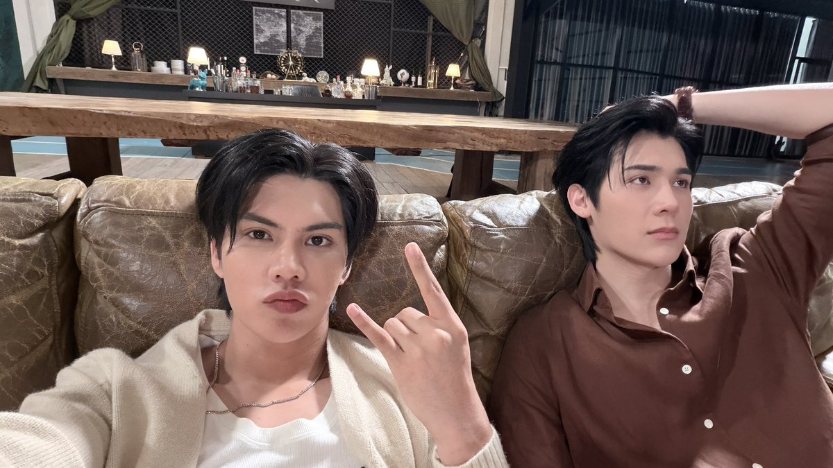fort_fts's tweet photo. ฐานทับลับของเรา Ep3 จบไปแล้วเป็��ยังไงกันบ้างค้าบบ หลากหลายอารมณ์สุดๆ อย่าลืมดูน้าทุกคนน ❤️

#yesterdaytheseries 
#FortFTS #ComeFortZon #BabyFeat https://t.co/JzZQ6pZ5Bc