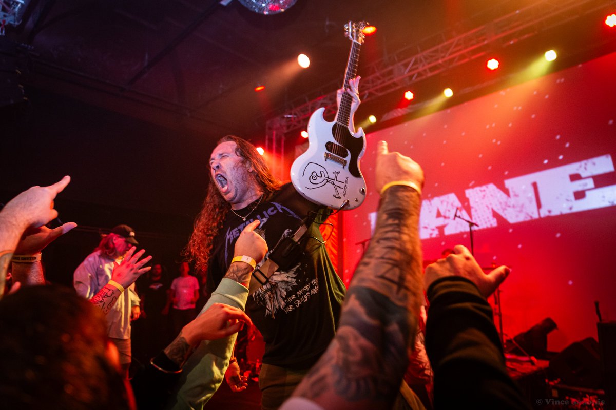 FavoriteSightsSounds tweet media