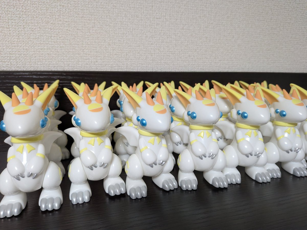 ソフビ ドラネッツ幼竜型 ポップアップ記念カラーこれから送り出します