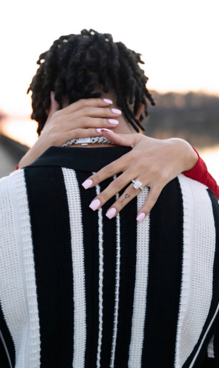 FearedBuck's tweet image. Alabama’s star WR Ryan Williams, 19, has announced his engagement to his girlfriend Alexis Hill, 25.

Congrats to him as he will also be stepping into a new role as a stepdad.