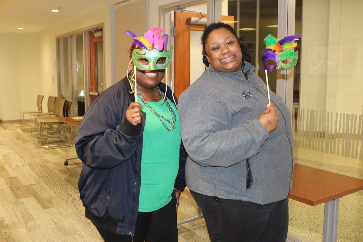 NorfolkPublicLibrary tweet media