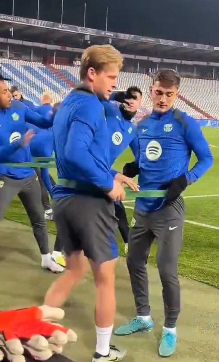 dejongass1 tweet media