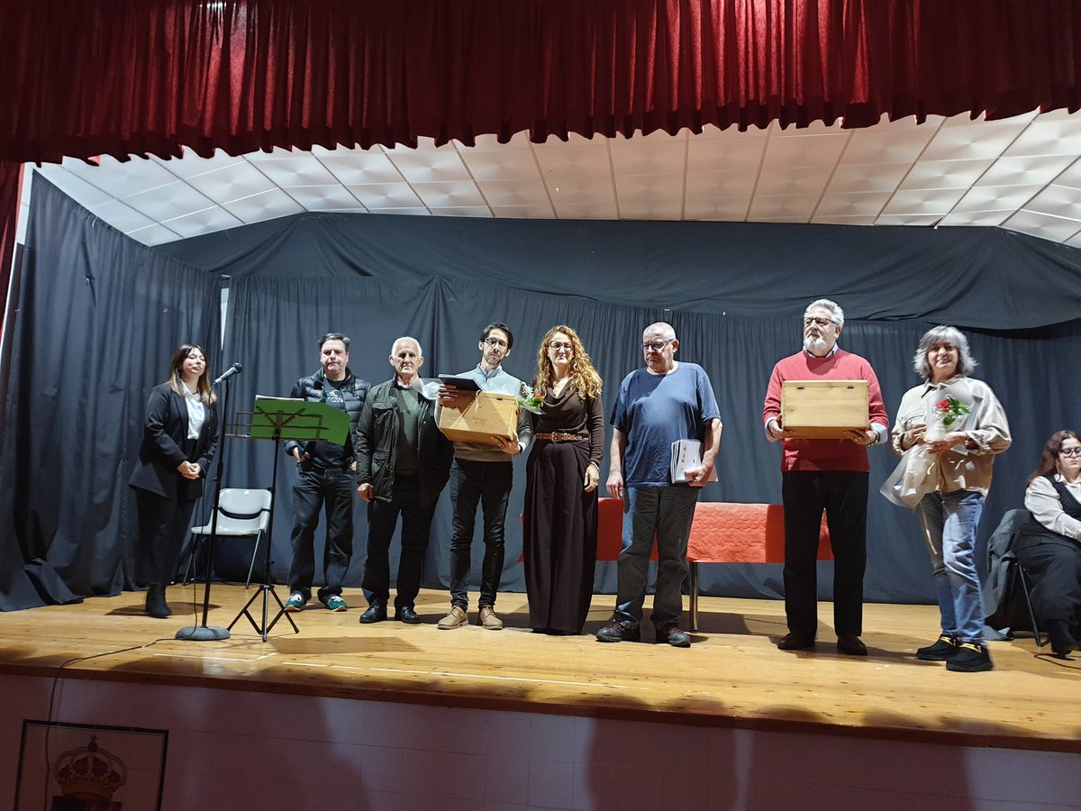 Junto a Sandra Gil y José Luis Arrogante, concejal y Alcalde de Mesegar de Tajo y al Presidente de la <a href="/asociacionazana/">Asociación Manuel Azaña</a>, Isabelo Herrero, hemos acompañado a los familiares de Felipe y Timoteo en la entrega de sus restos mortales.
