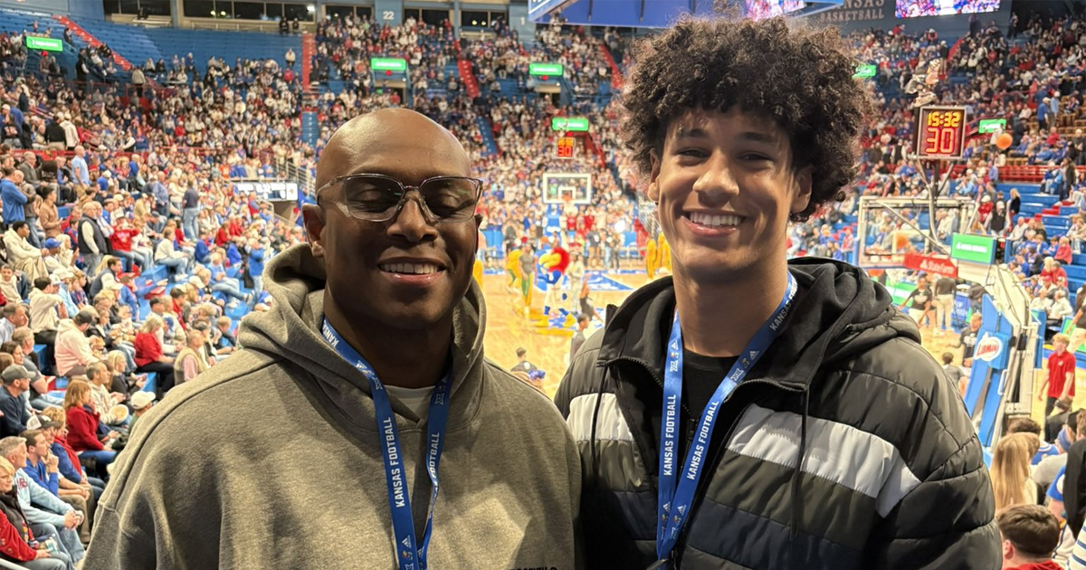 JayhawkSlant's tweet photo. Jackson Parker (@JacksonP0631) will be one of the top prospects in the Kansas 2028 class. 

He talked about his visit to KU, talking with the coaches and how his recruiting is going. #kufball

More:
https://t.co/oOj7kcMbeI https://t.co/16RasH1AKk