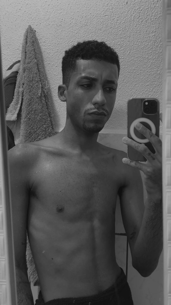 claaaiton's tweet photo. 🚿🛀 https://t.co/ySZV3Io4Jd