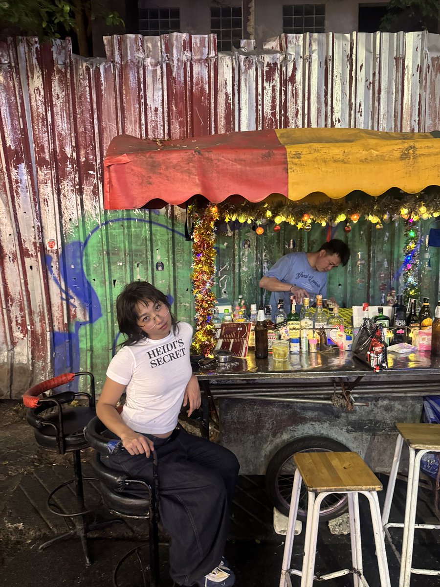 อำนวยจิต tweet media