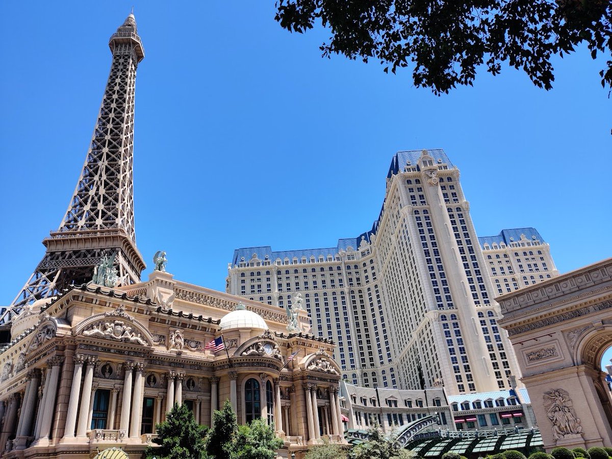 PlopPlouf tweet media