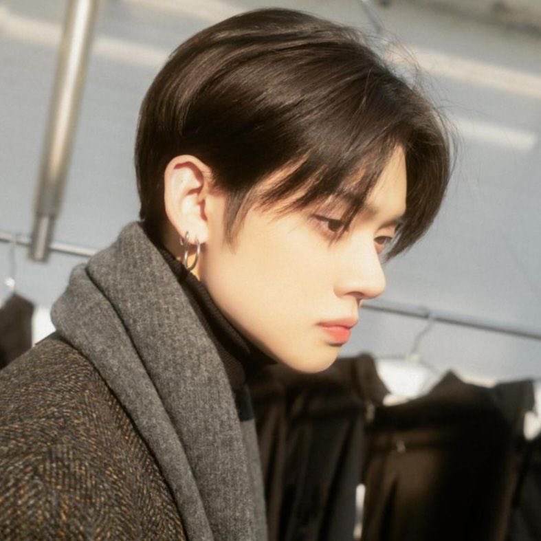 フェイスラインといい鼻といい顔といい全てが天才すぎる