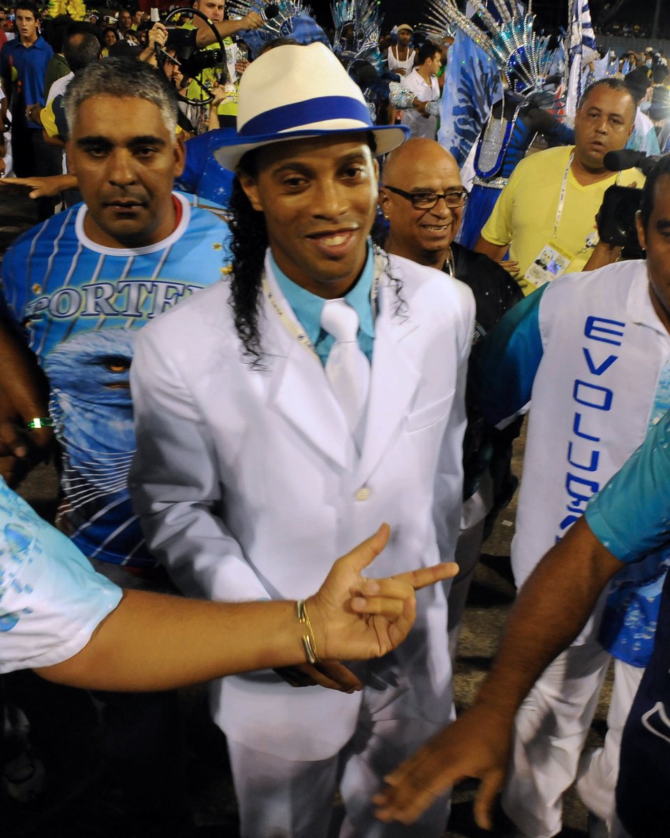 Copa90's tweet photo. Carlo Ancelotti might be the latest legend to have the time of his life at the Rio Carnival... but he's certainly not the first. https://t.co/PGmbGfnFTG