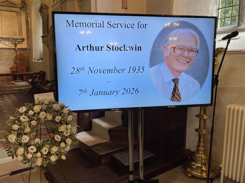 AmbJapanUK's tweet image. Honoured to attend the memorial service for Professor Arthur Stockwin OBE.
He was the founding director of Nissan Institute of Japanese Studies at Oxford’s St Anthony‘s College,
and led the Institute with great success for two decades.
Deeply grateful for his profound…