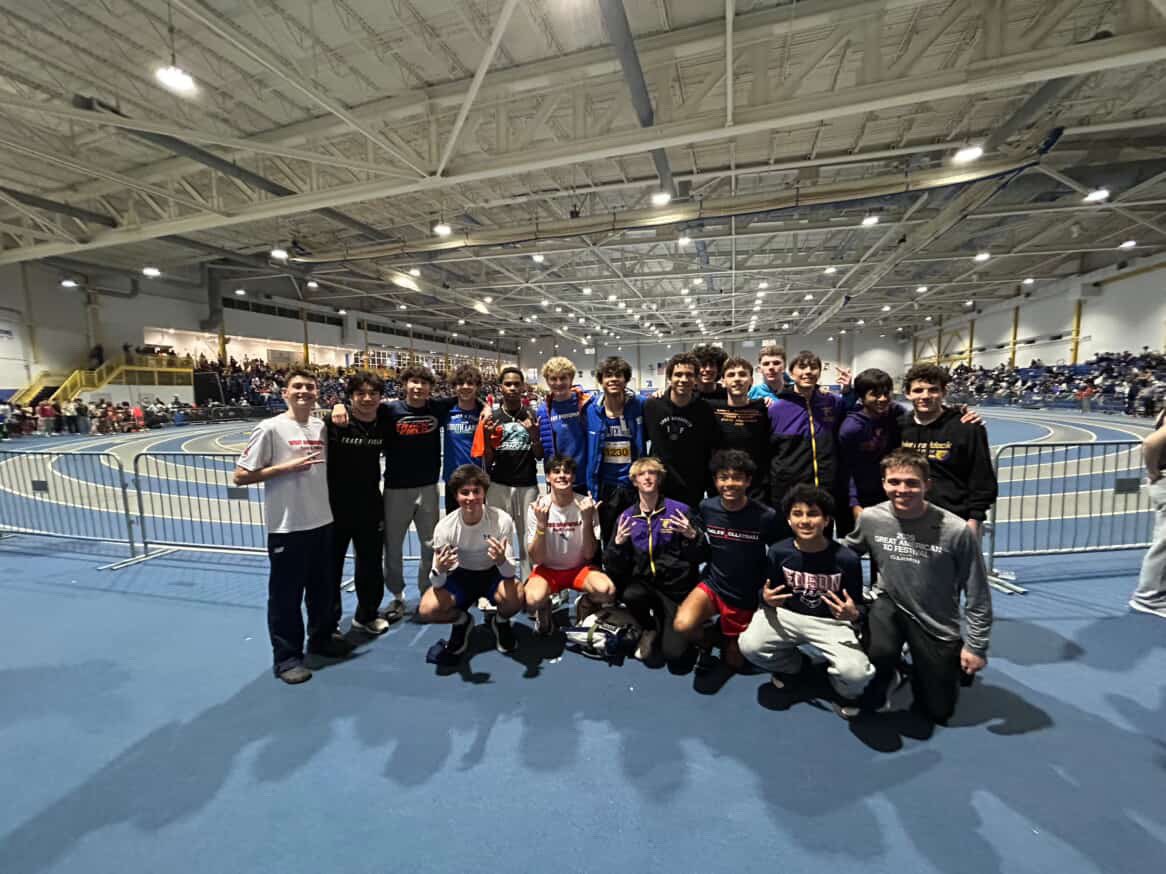 RobertLXCTF's tweet photo. Patriot District Championships 🥇🥇
Ran 4:19.48 in the 1600 for a 7 second win in the district. Then came back to run 9:25.01 in the 3200 for a 14 second win. AGTG✝️ https://t.co/cjSTUzmzol