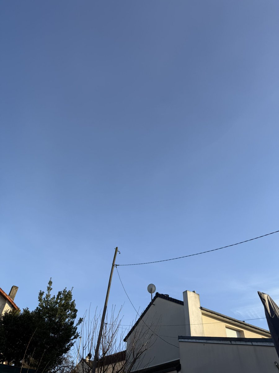 Y’a pas de nuage aujourd’hui personne peut nous carotte sur le ramadan cette année la famille