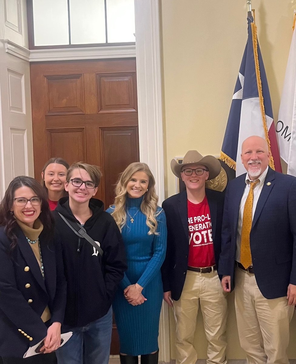 KristanHawkins's tweet image. Proud to stand with Rep. Chip Roy (@RepChipRoy) as he runs for Texas Attorney General!

A devoted husband and father, Chip is a fearless conservative who's battled in Congress to secure our borders, curb government overreach, and uphold the Constitution.

With his background as