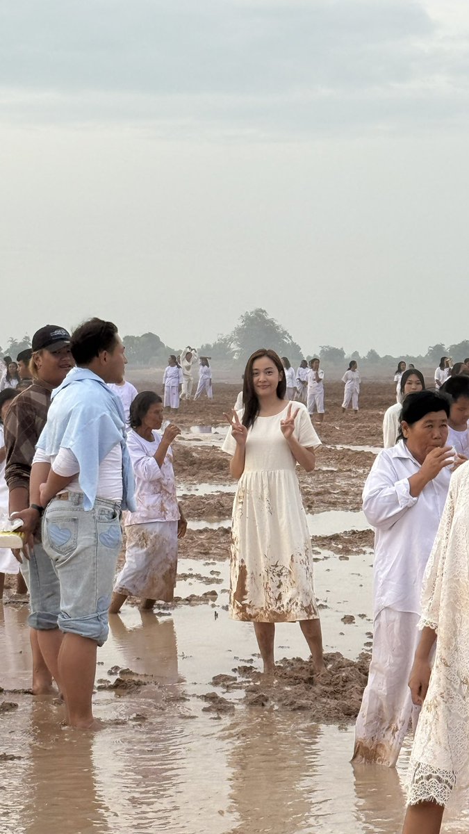 ThaninnutToy's tweet image. จำได้ว่าโลที่ถ่าย ใกล้ร้านกาละแมร้านนี้มาก ชวนยายไปนั่งคาเฟ่ และเหมากาละแมไปฝากคนในกอง ป้ายยาของอร่อยโดย สราลี