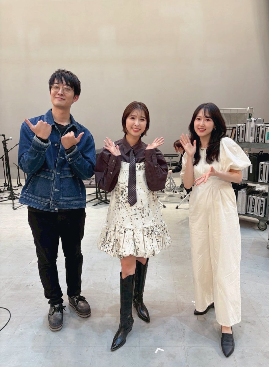 『しおこうじ玉井詩織×坂崎幸之助のお台場 #フォーク村 』
坂崎さんがコアラモード．の10周年記念ライブにサプライズ動画を送ってくださり、その感謝を改めてお伝えできました。
いつもありがとうございます🙏💐
そして今日もキラキラ笑顔の詩織ちゃん。かわいい🥹
#THEALFEE
#ももいろクローバーZ