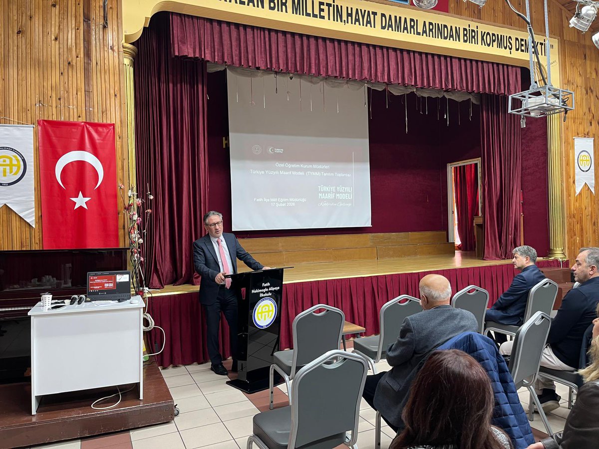 ♦️İlçemiz Özel Öğretim Kurumları Müdürlerimize yönelik; “Türkiye Yüzyılı Maarif Modeli Tanıtım Semineri” İlçe Millî Eğitim Müdürümüz Muhammet Fatih Çepni’nin açılış konuşmalarıyla Hekimoğlu Alipaşa İlkokulumuzda gerçekleştirildi. 

<a href="/tcmeb/">Millî Eğitim Bakanlığı</a> <a href="/Yusuf__Tekin/">Yusuf Tekin</a> <a href="/MucahitYentur/">Murat Mücahit Yentür</a> <a href="/cepni44/">Muhammet Fatih</a>