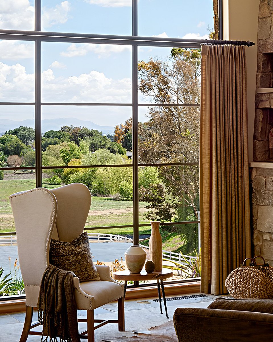 Euroline_Steel's tweet photo. Stillness lives here. Framed in steel, the outdoors feels close enough to touch, turning a quiet corner into a place to pause.

Architect: Hartman Baldwin Architects

#eurolinesteelwindows #steelwindowsdoors #architecture https://t.co/H180Qj5vA8