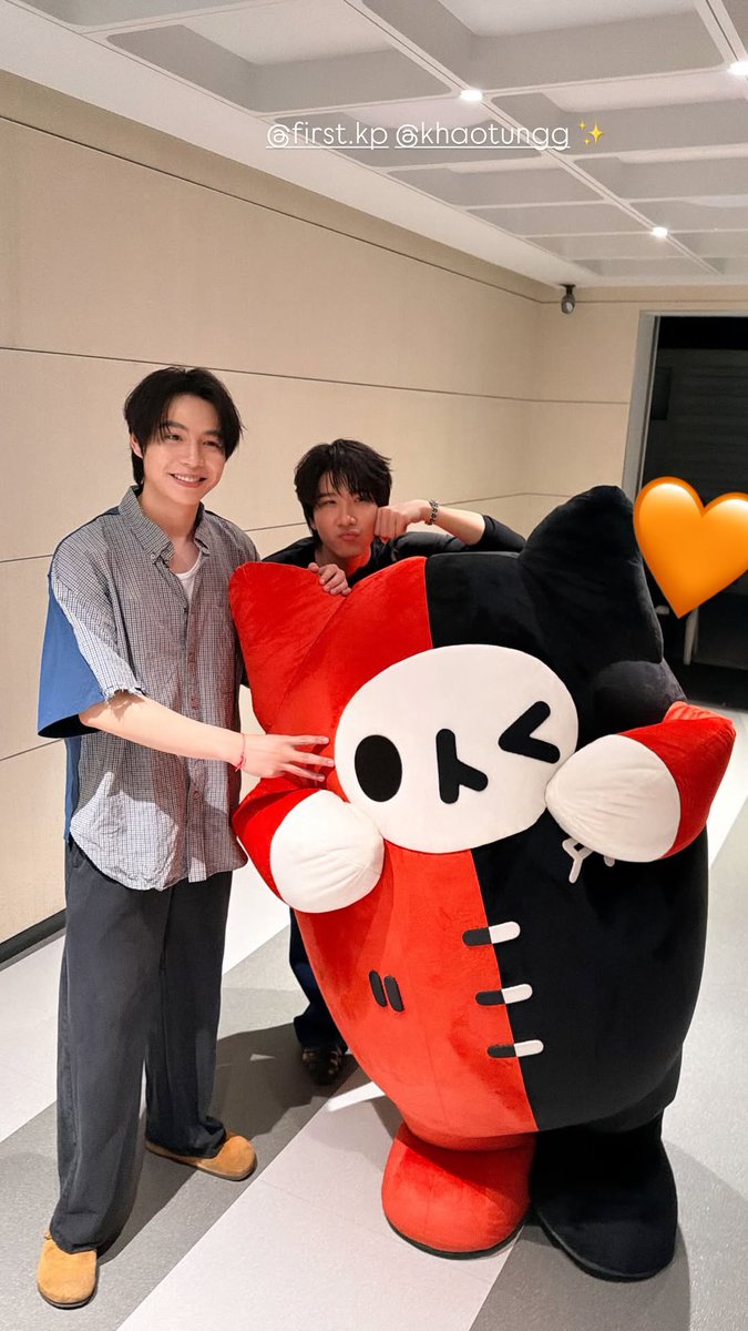 ForKhaotungg_'s tweet photo. เมี้ยววว 🐈‍⬛🐈

IGs — som_somzz (update)

#CatForCashEP5 #เฟิร์สข้าวตัง
#khaotungg #เด็กน้อยของขต https://t.co/QzgrvgL3Xy