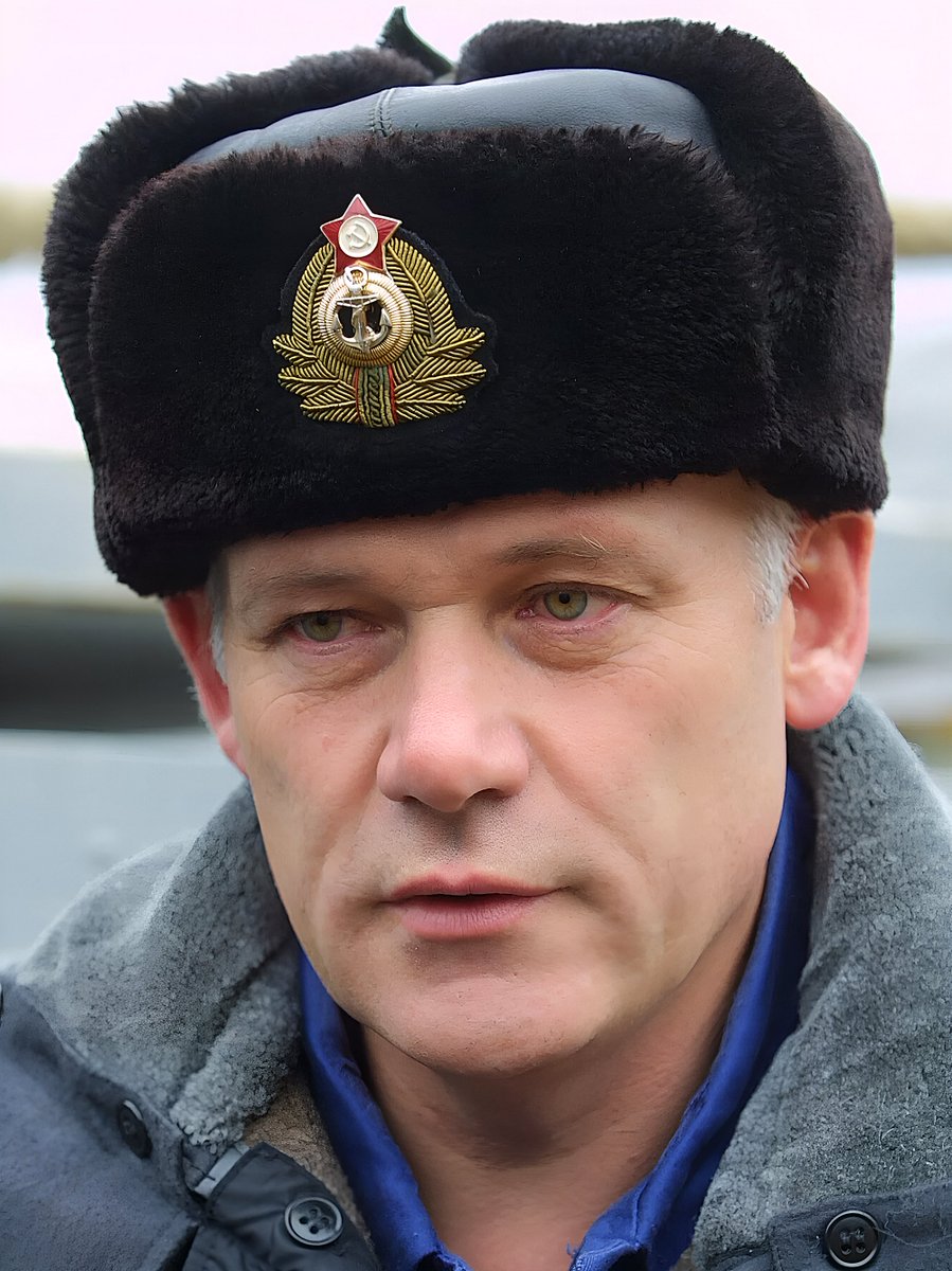 Капитан 1-го ранга Александр БОГАЧЕВ за годы службы выполнил 58 пусков баллистических ракет со стратегических атомных подлодок - мировой рекорд! Александра Сергеевича не стало 11 лет назад... 🙏
