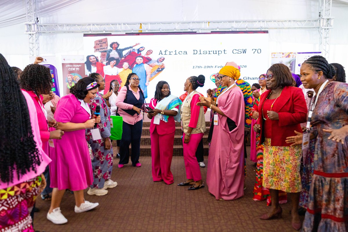 FemnetProg's tweet photo. The baton handover from Botswana 🇧🇼 to Ghana 🇬🇭 is more than a ceremony — it is continuity.

It signifies that African feminist movements are not moments, they are momentum.

Each host country carries forward strategy, solidarity, and the collective voice shaping #CSW70.

🔥 We don’t start over. We build forward.

#AfricaDisruptCSW70
