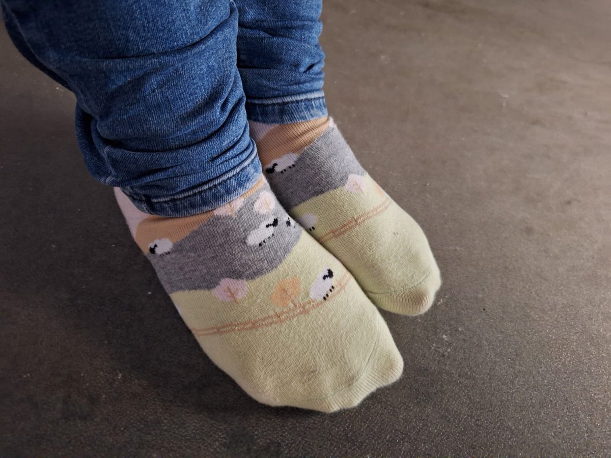 socks_sneakers's tweet photo. New socks 😍

#socks #socken #buntesocken #colorfulsocks #sockenfetisch #socksfetish #girlsocks #socksgirl #sweatysocks #dirtysocks https://t.co/0CzoJmrH65