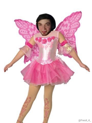 Fresit_4_'s tweet photo. Holaa, solo quería decir que hoy es mi cumpleaños y que ojalá Cody no se nos muera de miedo mañana (o cuando lo haga) mientras juega al poppy 5 https://t.co/3A2B9hSjeK