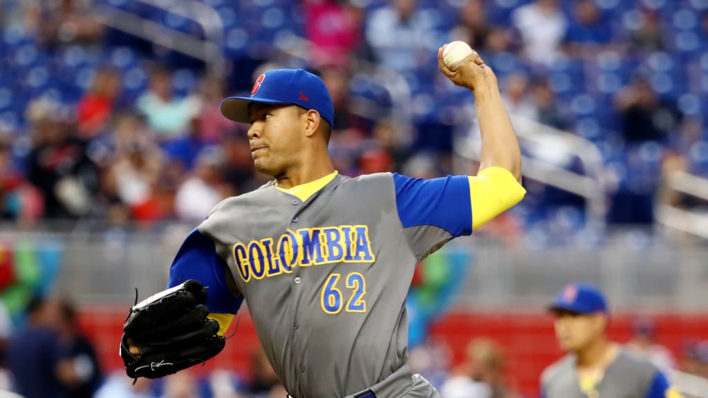 bustamantehuber's tweet photo. ⚾ El duelo de Colombia 🆚 Puerto Rico en el WBC ya tiene abridores definidos:

🇨🇴 Por Colombia, José Quintana (3.76 de por vida)
🇵🇷 Por PR, Seth Lugo (3.49 de por vida)

📅 Viernes 6 de marzo
⏰ 6:00 pm
🏟️ Hiram Bithorn Stadium, PR. https://t.co/KGnpH2d1Wo