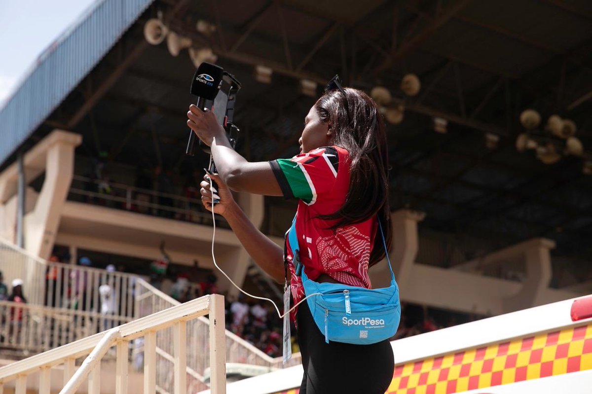 Mnasema hapa Rix alikuwa in a  Protected Area kama state house. <a href="/OfficialKRU/">Kenya Rugby</a> uyu ame cover derby mingi na uwa ana shoot  akiwa angles zingine tricky but mnasema hapo angeaku akufe hence the best way was to do what you did .
#FootballKE