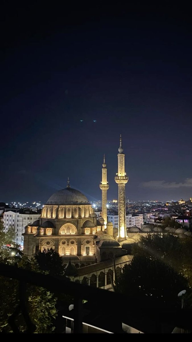 Takva hakkında Kur'an-ı kerimde mealen buyuruluyor ki:
(Cennet, takva sahipleri için hazırlanmıştır.) [Al-i İmran 133]

(Allah indinde en şerefliniz, takva ehli olanınızdır.) [Hücurat 13]

(Allah, ancak takva ehlinin [ibadetlerini] kabul eder.) [Maide 27]

Peygamber efendimiz de