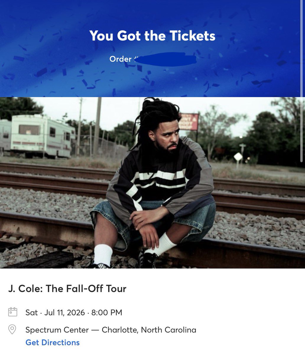 Been my 🐐for 12 years!!!! Finally get to see you LIVE!!! 😭😭❤️❤️