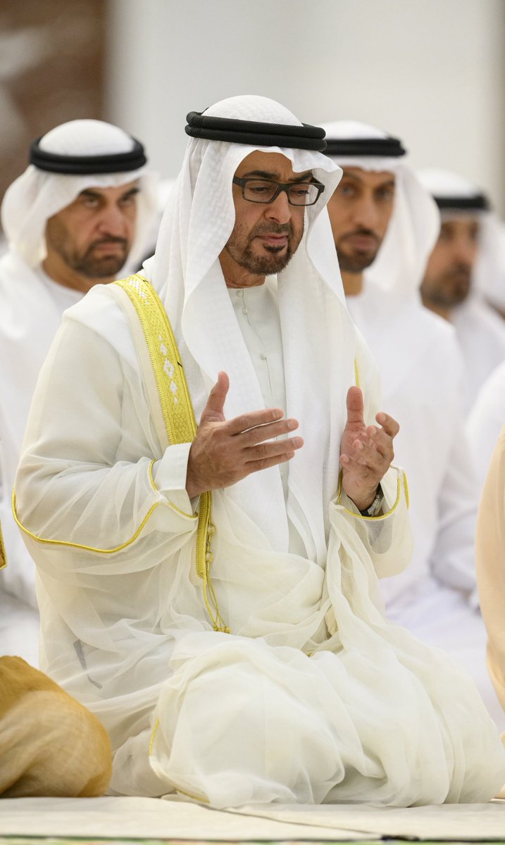 4MBZlove's tweet image. في صلاتكم وسركم وجهركم وقيامكم

اجعلوا دعاءكم لقائد الوطن رمز العزة والقوة
 الذي بفضل حكمته وشجاعته يبني مستقبل الوطن والأمة ويصون أمنهم

اللهم احفظه وانصره نصرا عزيزا مؤزرا  
 واجعل وطننا في ظل قيادته شامخاً مزدهراً دائماً.
#محمد_بن_زايد #رمضان_كريم