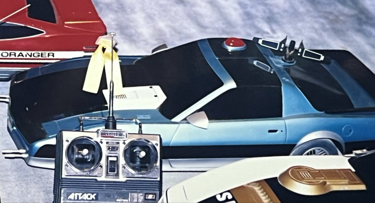 yudepurumyu's tweet image. 【ライドロン】
【ダークジェイカー】
【レゾン】
【バリアス7】
撮影所イベントでの展示
ラジコン操作で自走するミニチュア

＃仮面ライダーBLACKRX
＃ライドロン
＃特捜ロボジャンパーソン
＃ダークジェイカー
#機動刑事ジバン
＃レゾン
＃特捜エクシードラフト
＃バリアス7