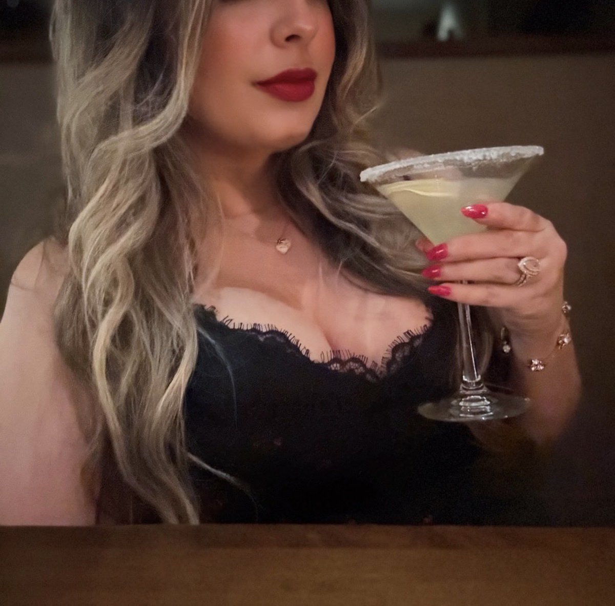 Maybe time for a new pfp pic, HOT or hot?