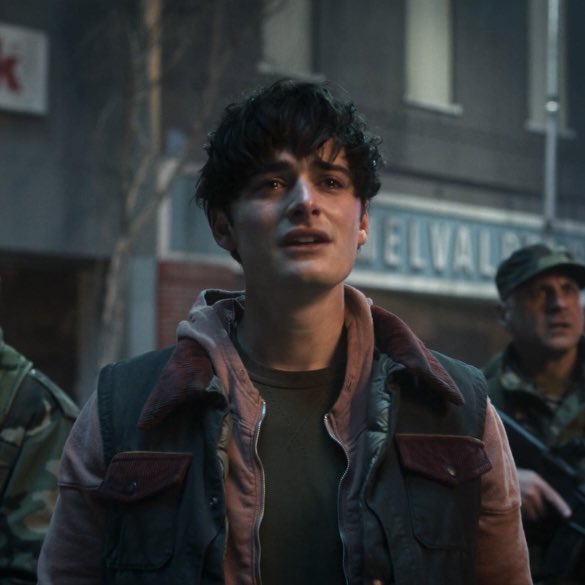 when i remember will’s reaction to eleven’s death i feel a stab on my chest so painful i start bawling and sobbing and throwing up