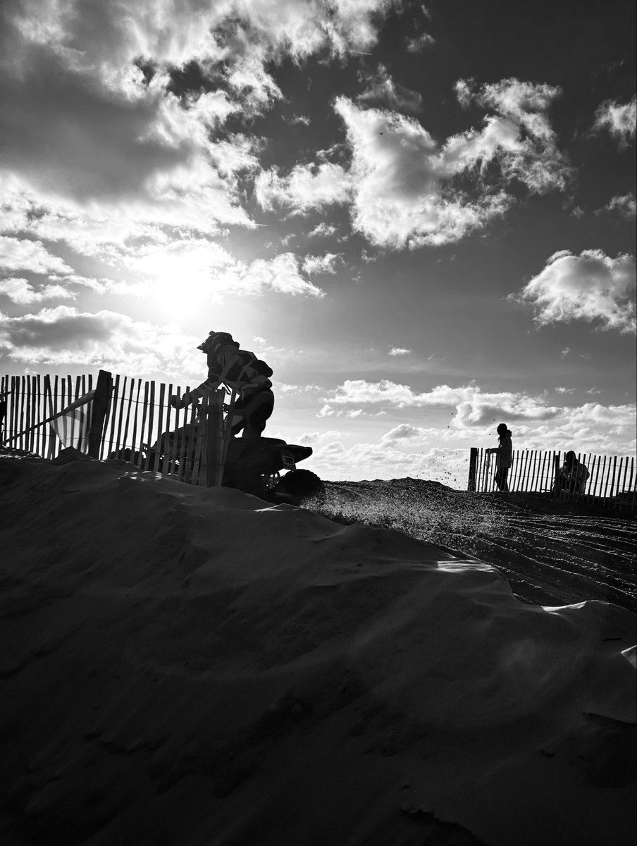 regardenimages tweet media