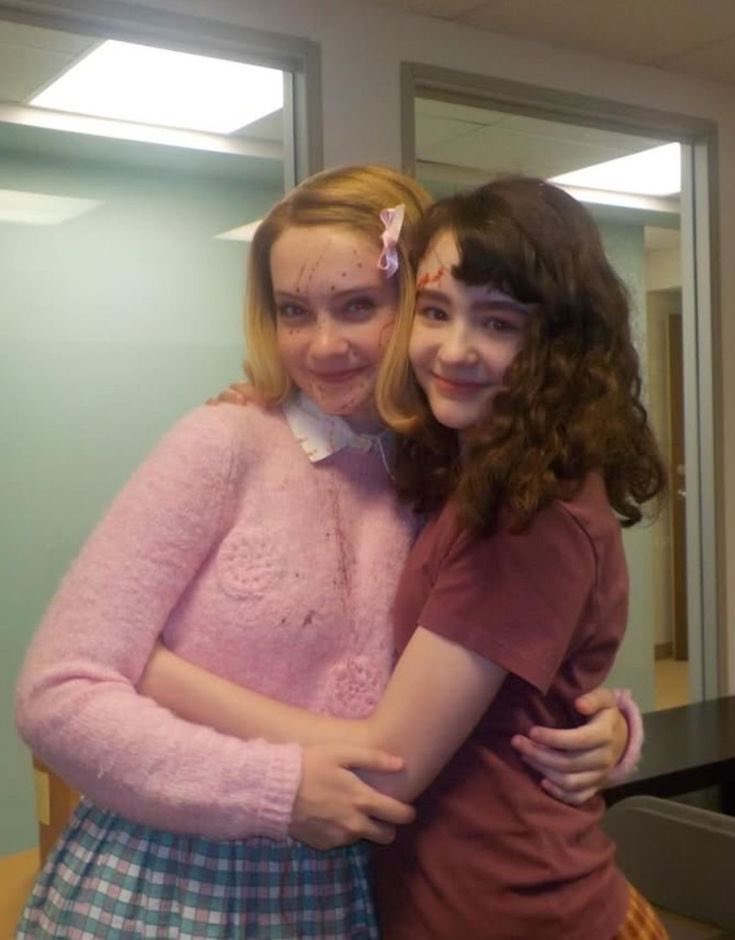 cutiebill's tweet image. 4 ships i love and no one because im #scared of Bothering people (T ^ T)